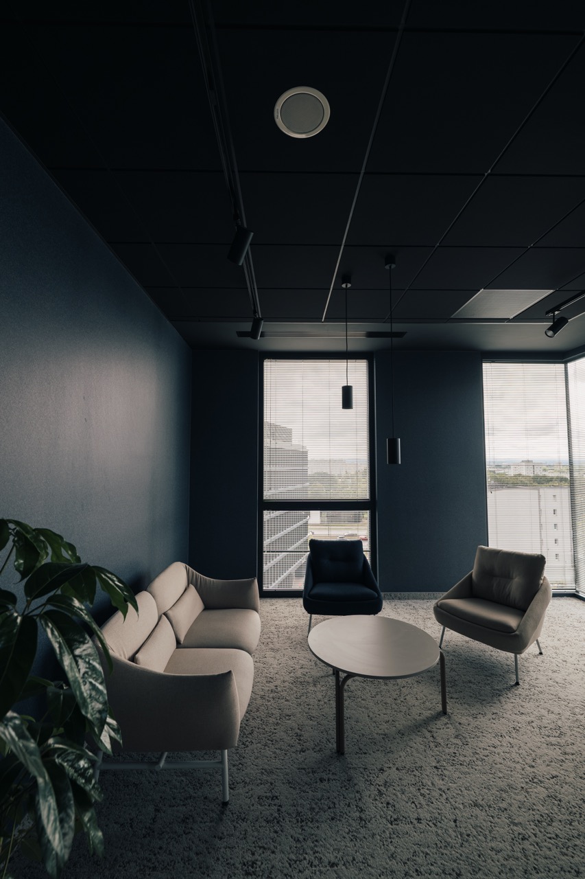 Quiet lounge area in the Kraków office